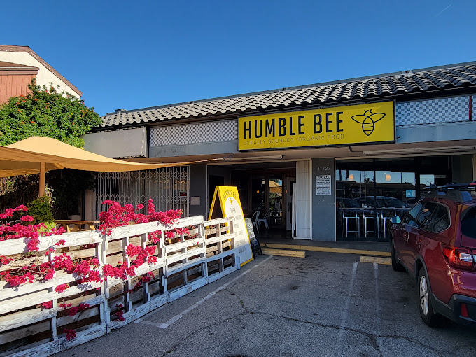 Discovering Humble Bee Bakery & Cafe in Lake Balboa, CA