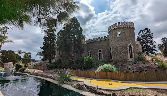 Sherman Oaks Castle Park: Family Fun in Sherman Oaks, CA